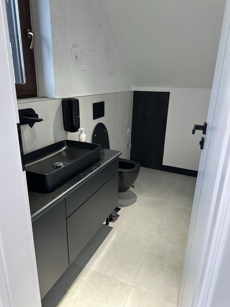 Inchiriez spatiu comercial birouri etc 168 mp -1200 e
