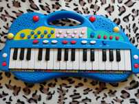 Детско пиано играчка и Музикален Телефон Fisher price