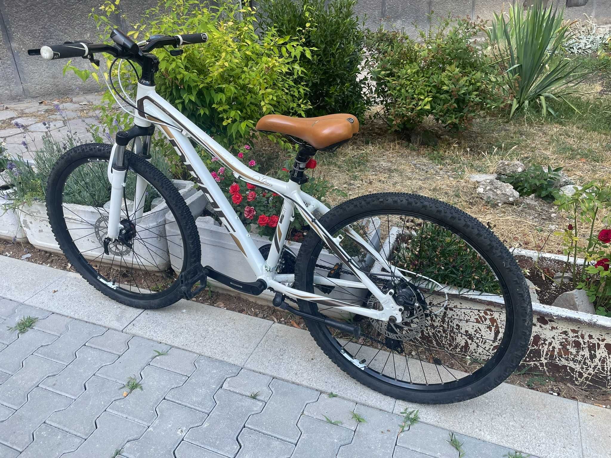 Продавам колело Drag Grace 27.5'' Lady Fit