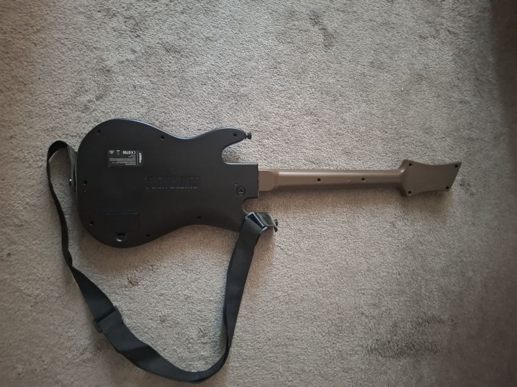 Китара Guitar Hero Live