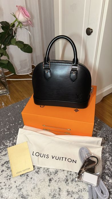 Geanta Louis vuitton piele naturala pe stoc trei bucati