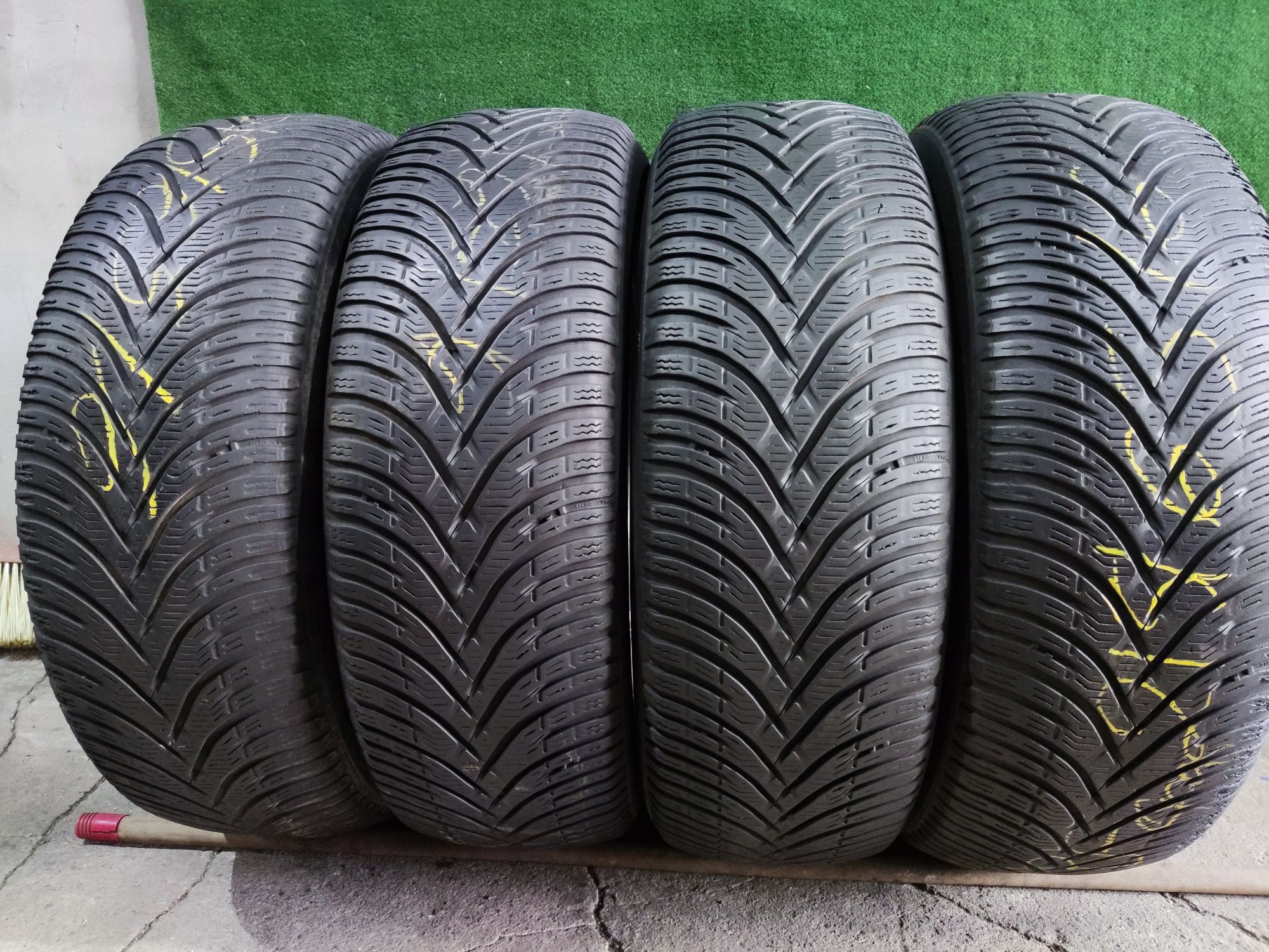 4бр зимни гуми 215/65/16 BF Goodrich
G Force Winter 2, SUV 
dot19
6.7m