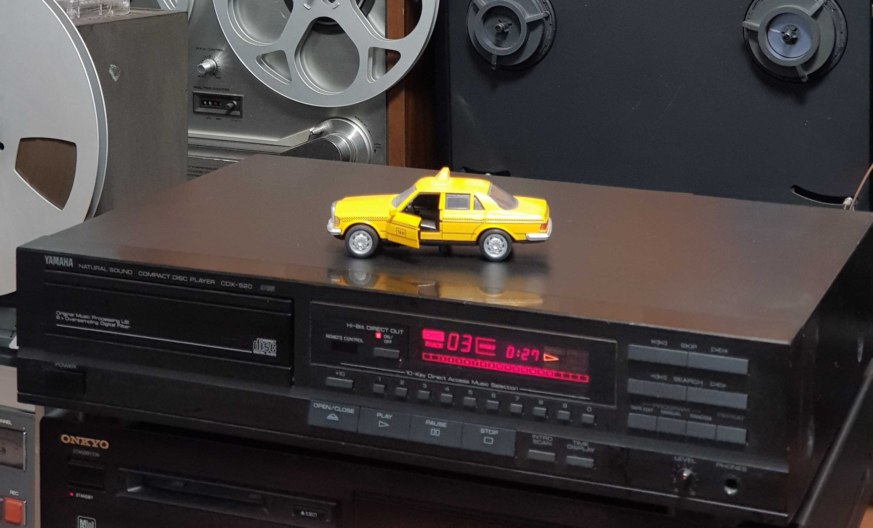 Compact Disc Stereo Deck Player Vintage YAMAHA CDX520 (Made in Japan)