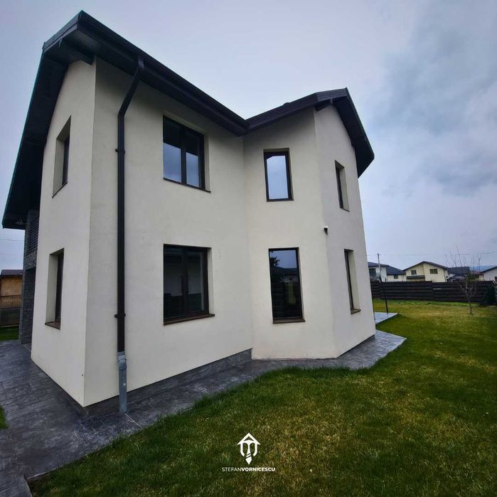 Casa cu 4 dormitoare, teren si finisaje de calitate premium P+E