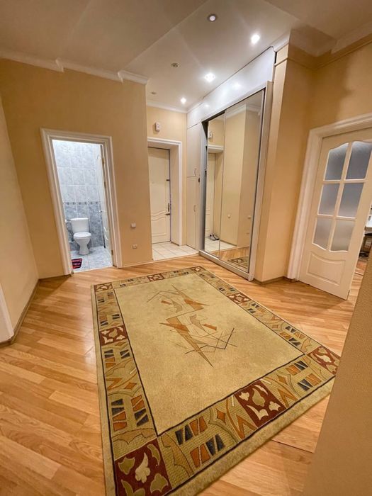 Аренда 3 комнатная 140кв.м Садыка Азимова