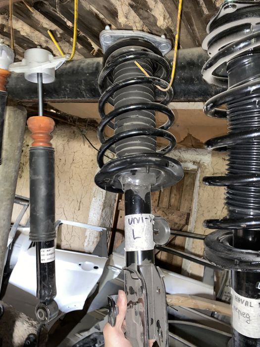 Амортизатор Чанган Юни-В Changan Uni-V передние левое правое