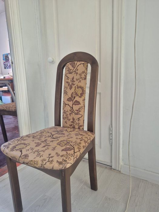 Продам три стула