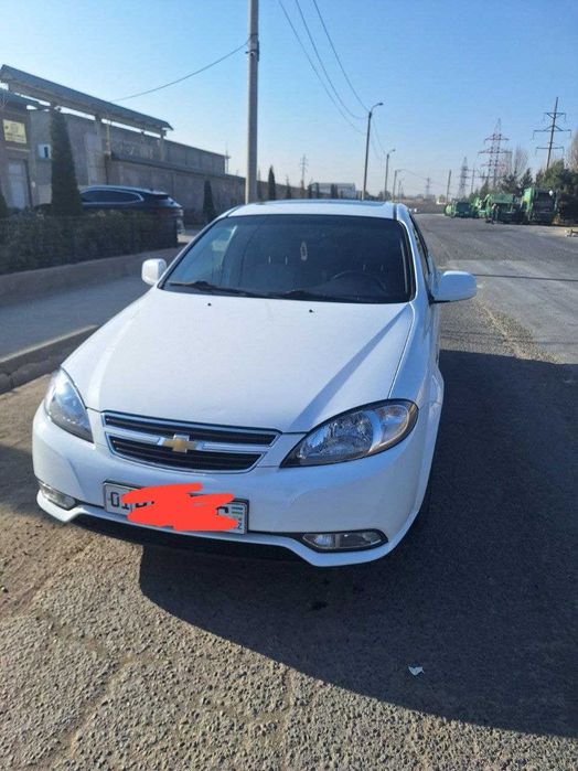 Продаётся или сдаётся Chevralet Gentra AT 3 позиция 2021 года