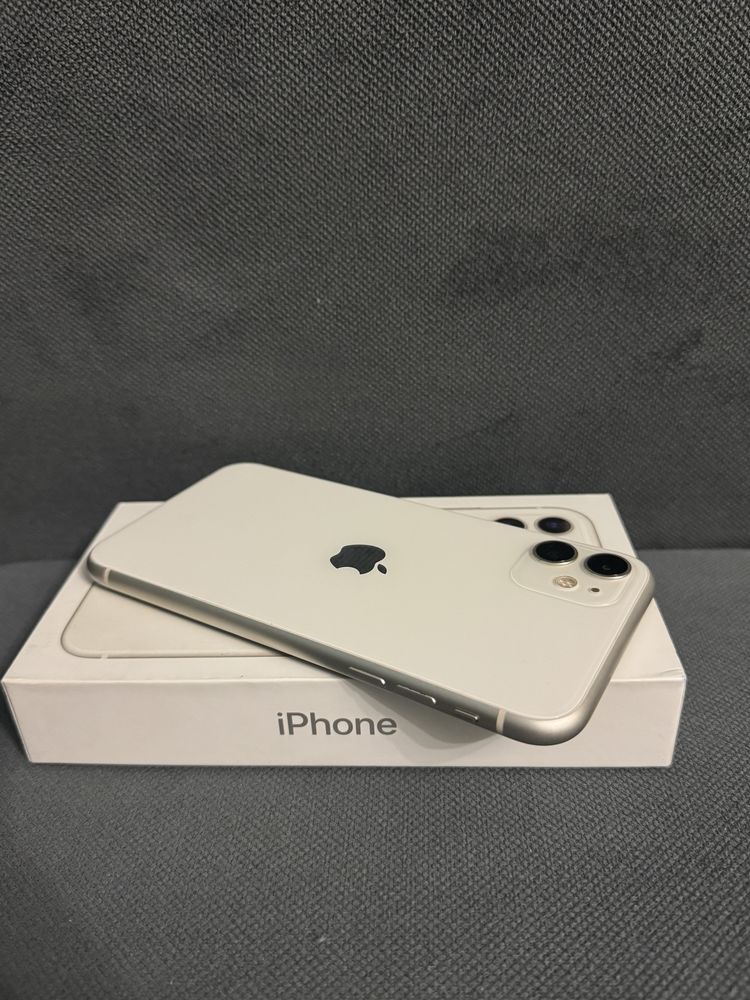 Iphone 11 128gb в отличном состоянии, комплектный