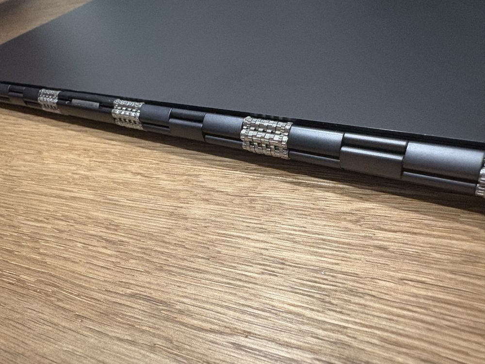 Лаптоп Lenovo Yoga 910 + Yoga mouse - премиум ултрабук, алуминиев