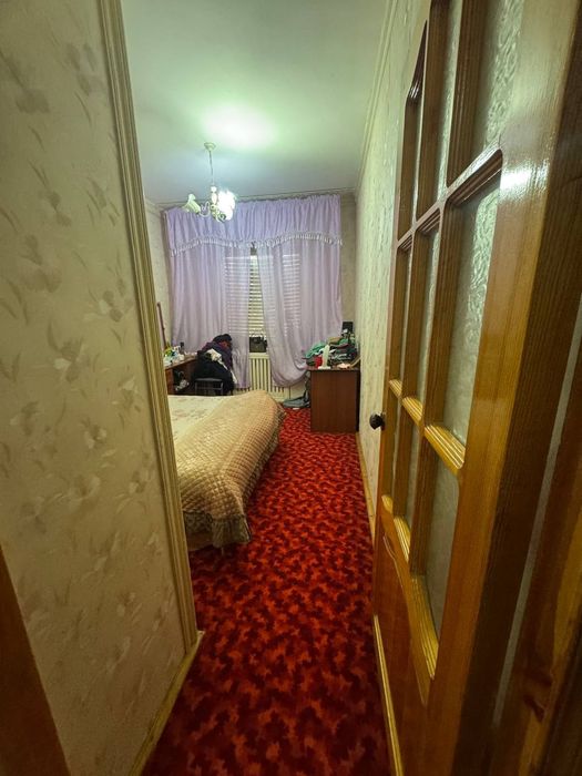 3 хона Уй Чирчик 9 мкрн 4 этаж 
Срочно продается 3 х комнатная кварти