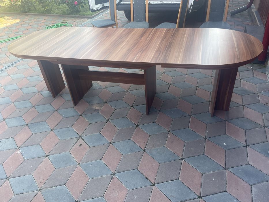 Masa extensibila cu scaune