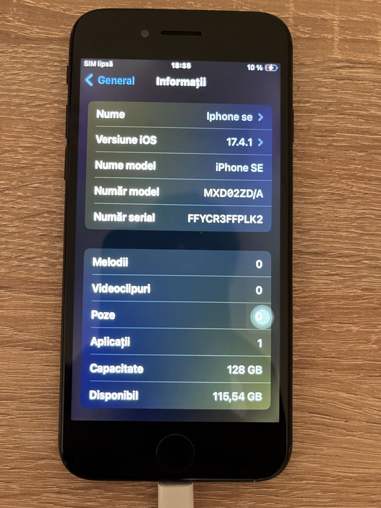 Vând iPhone SE 2020 /128 GB  ATENȚIE ÎN FOTOGRAFII SE reflecta lumina