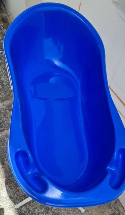 Ваничка за бебе със стойка