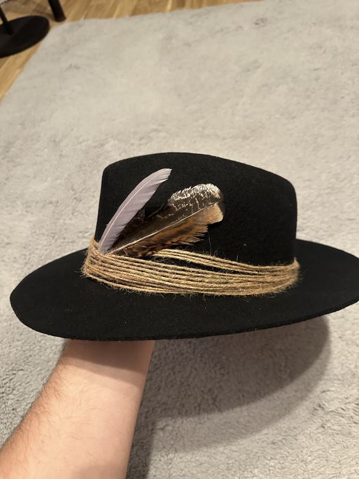 Palarie custom din lana