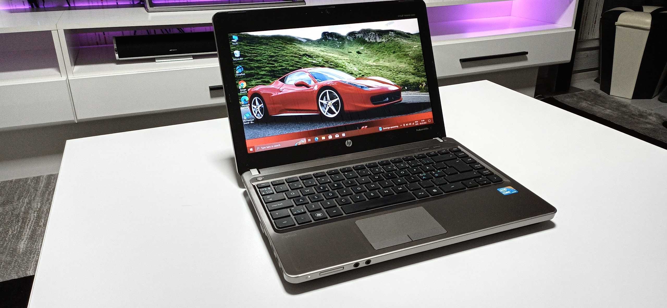 Laptop pro HP ProBook,i3,carcasa de magneziu,baterie 4 ore,Windows10