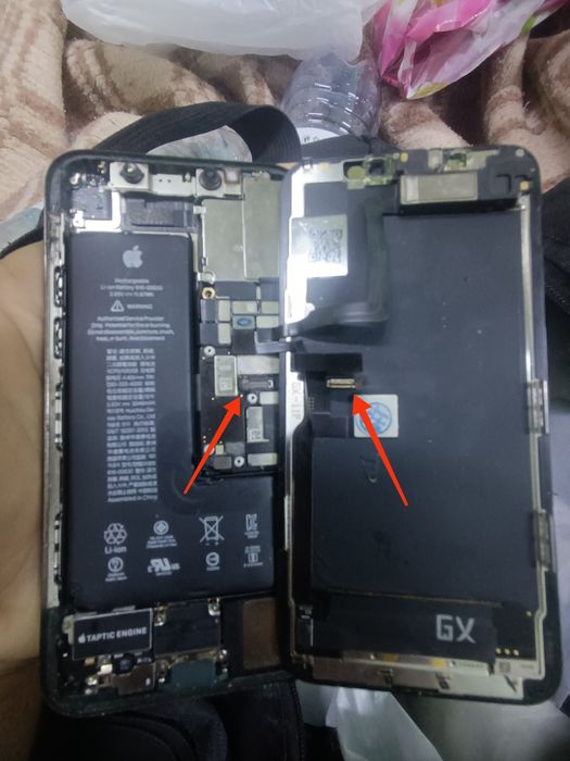 iPhone 11pro требует ремонта.