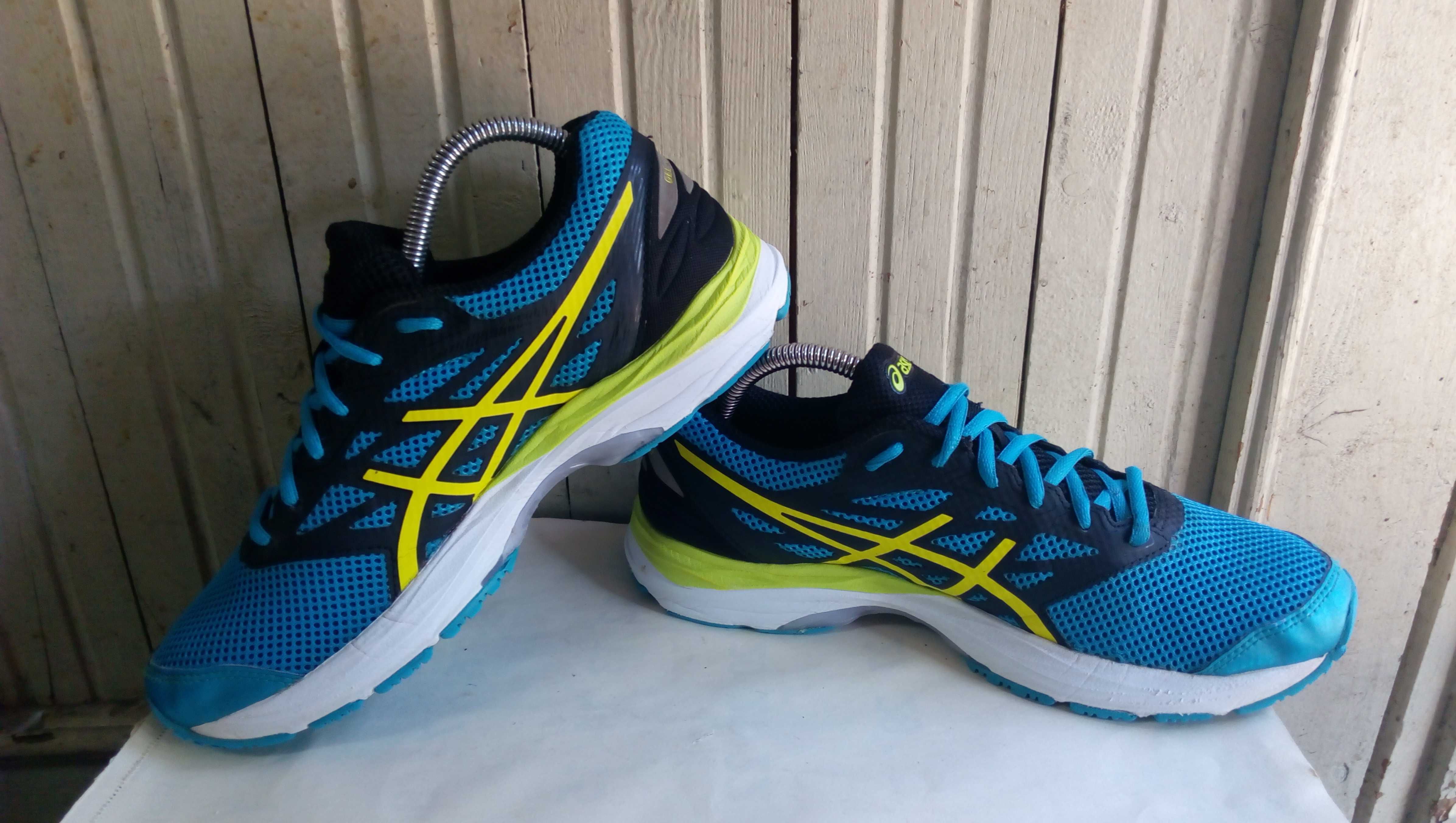 ''Asics Gel Cumulus 18''оригинални маратонки 39 номер