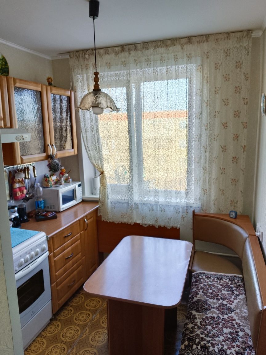 Продам 2 х комн квар,  п. Заводской. ул. Талгат Бегельдинова. дом 35..