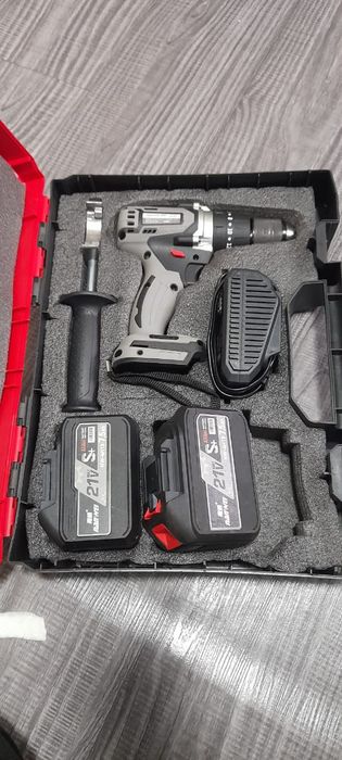 Продам шуруповёрт.