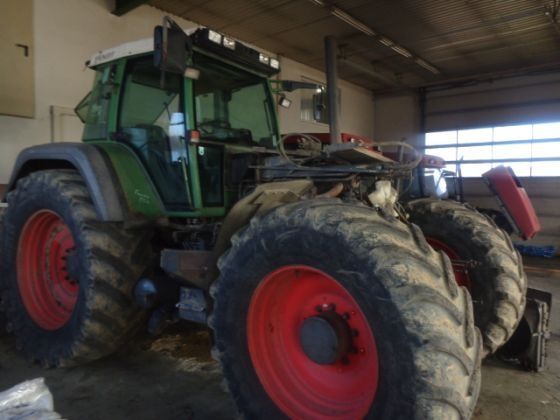 Piese tractoare John Deere din dezmembrari