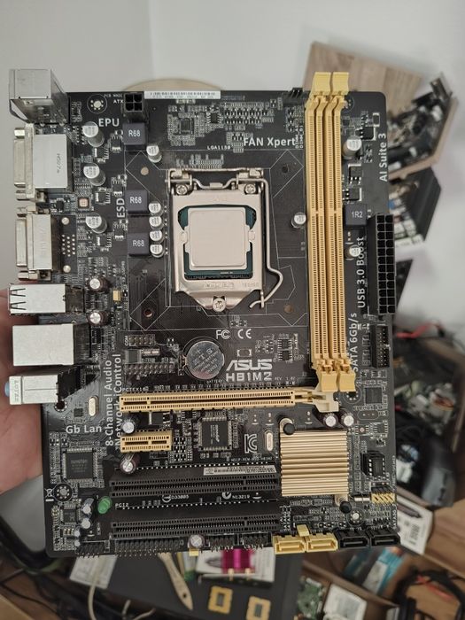 Kt placă de bază Asus H81M2 cu procesor Intel i3 4160