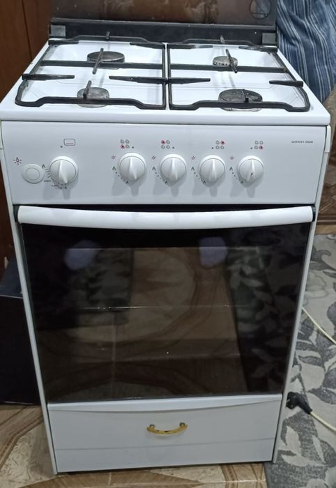 Продам газовую плиту