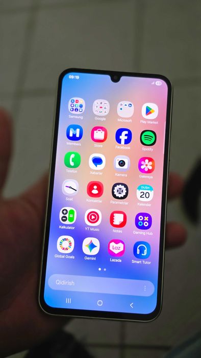 Telefonlar sotiladi!