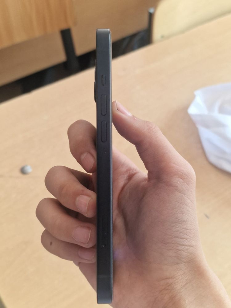 iPhone 13 6/128 87% акб