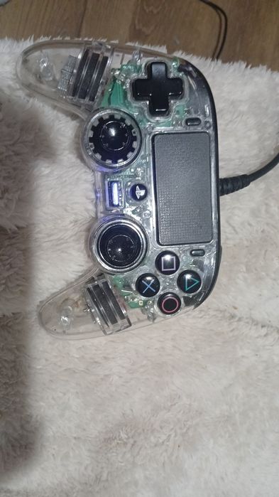 Vând ps 4 pro fără defecte