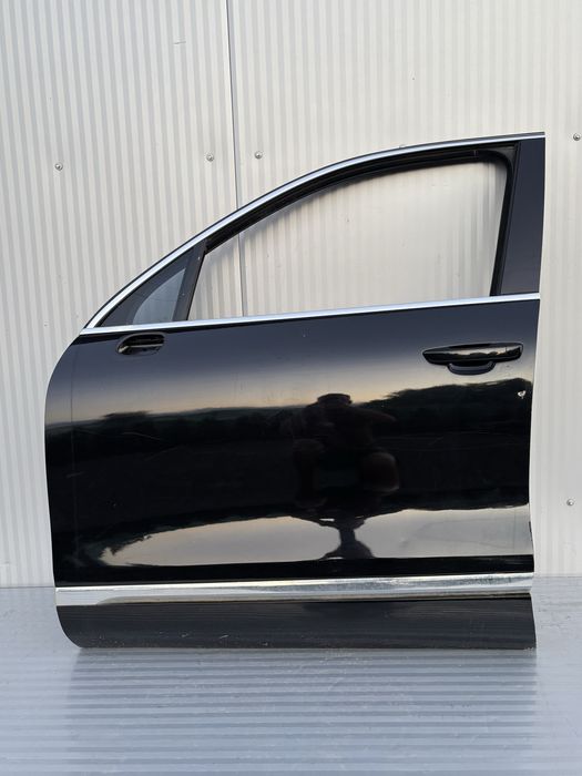 Usa st fata vw Touareg 7P cod de culoare LC9X 2011-2015