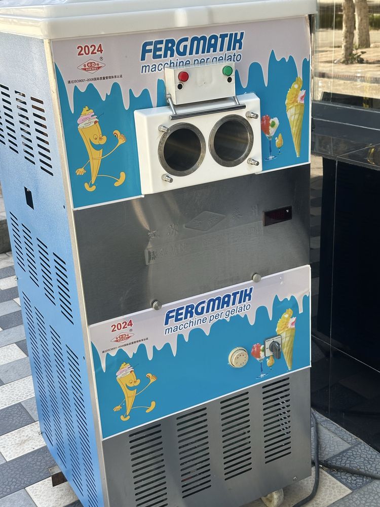 Frezer sotiladi morojni apparat 380 W 2024 yilniki