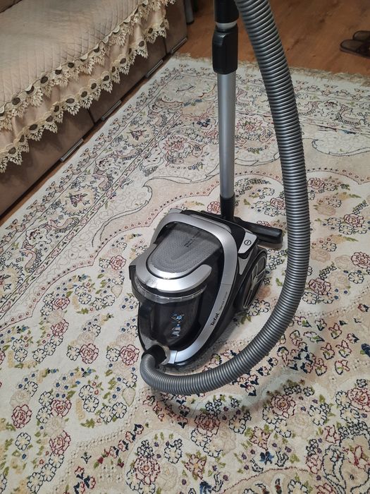 Пылесос , Тефал, производство Франция, в отличном почти новы состоянии