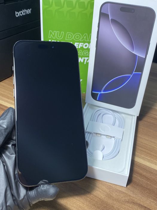 iPhone 16 Pro Max • 256 GB • Black Titanium