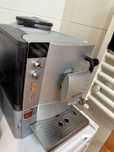 Expresor bosh cu cafea boabe