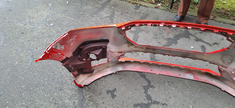 Bara fata Ford Puma ST line Vignale