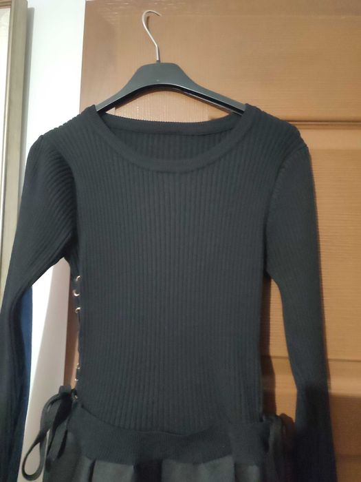 Сладка малка черна рокля