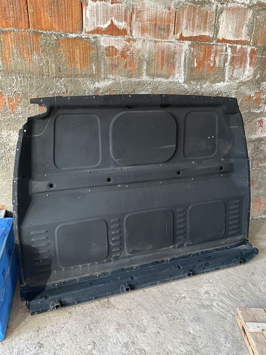 Perete Mercedes Vito