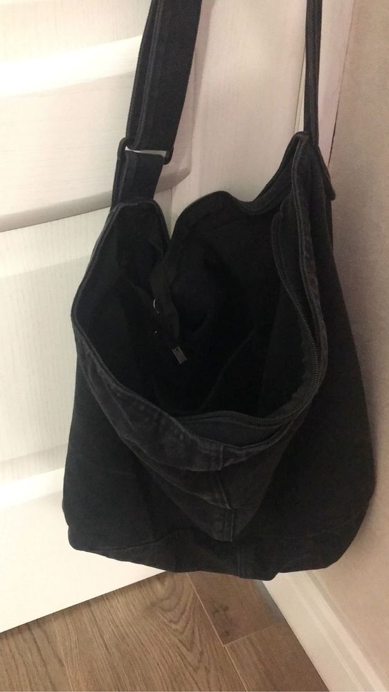 черная сумка через плячо