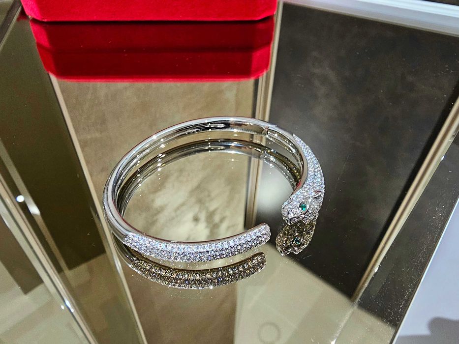 CARTIER Panthere de Cartier White Gold Diamonds Дамска Гривна