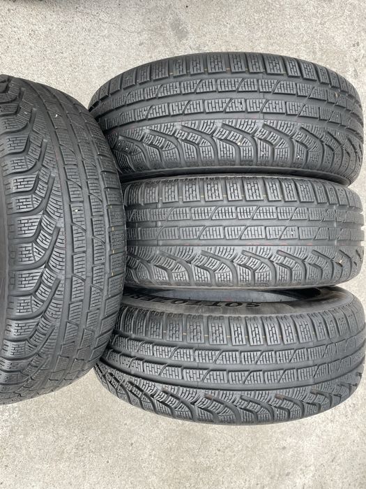 215/60/17 -4бр. Зимни гуми Pirelli Sottozero/7mm