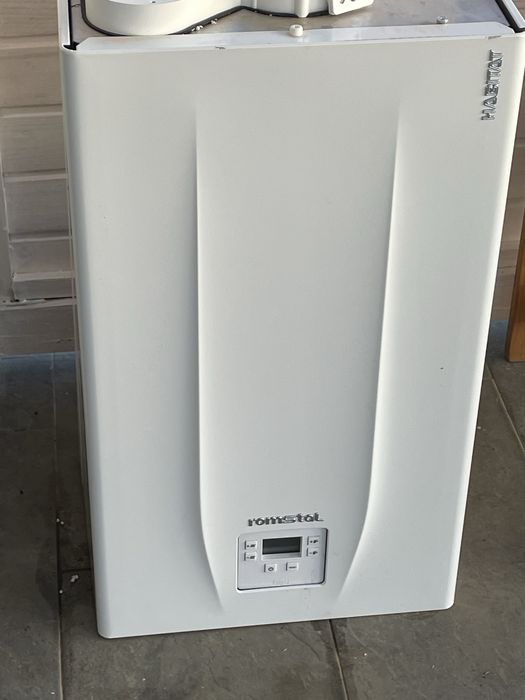 centrala romstal defecta