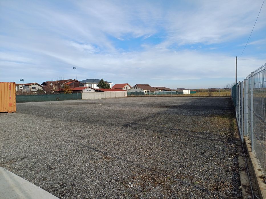 Hală  Birouri Apartament Parcare