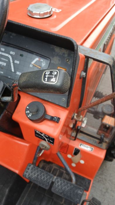 Tractor 20 cp Hinomoto Japonia.