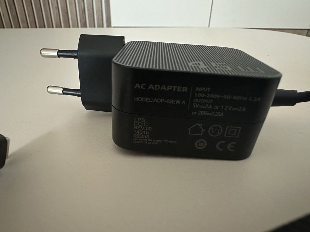 Зарядно за лаптоп / телефон / таблет / 45W USB Type-C