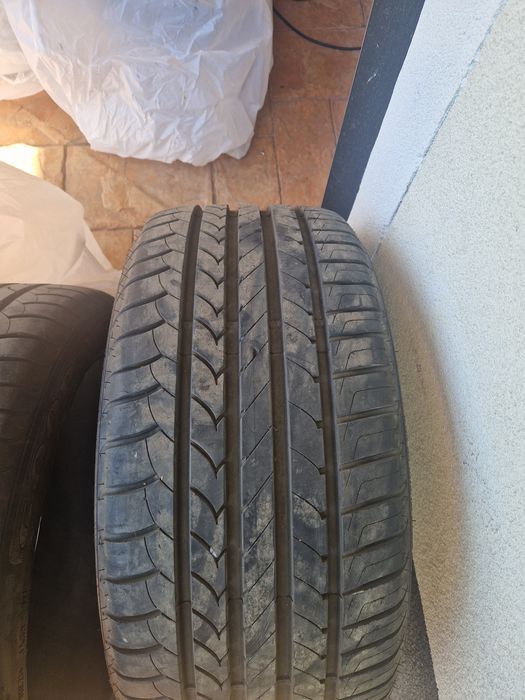 Ca NOI !!! 255 40 18 GoodYear Runflat vara rsc rft anvelope cauciucuri