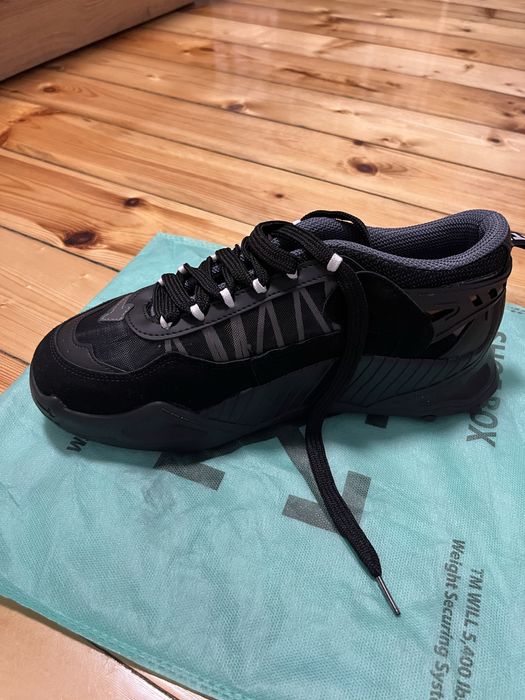 Обувки off-white