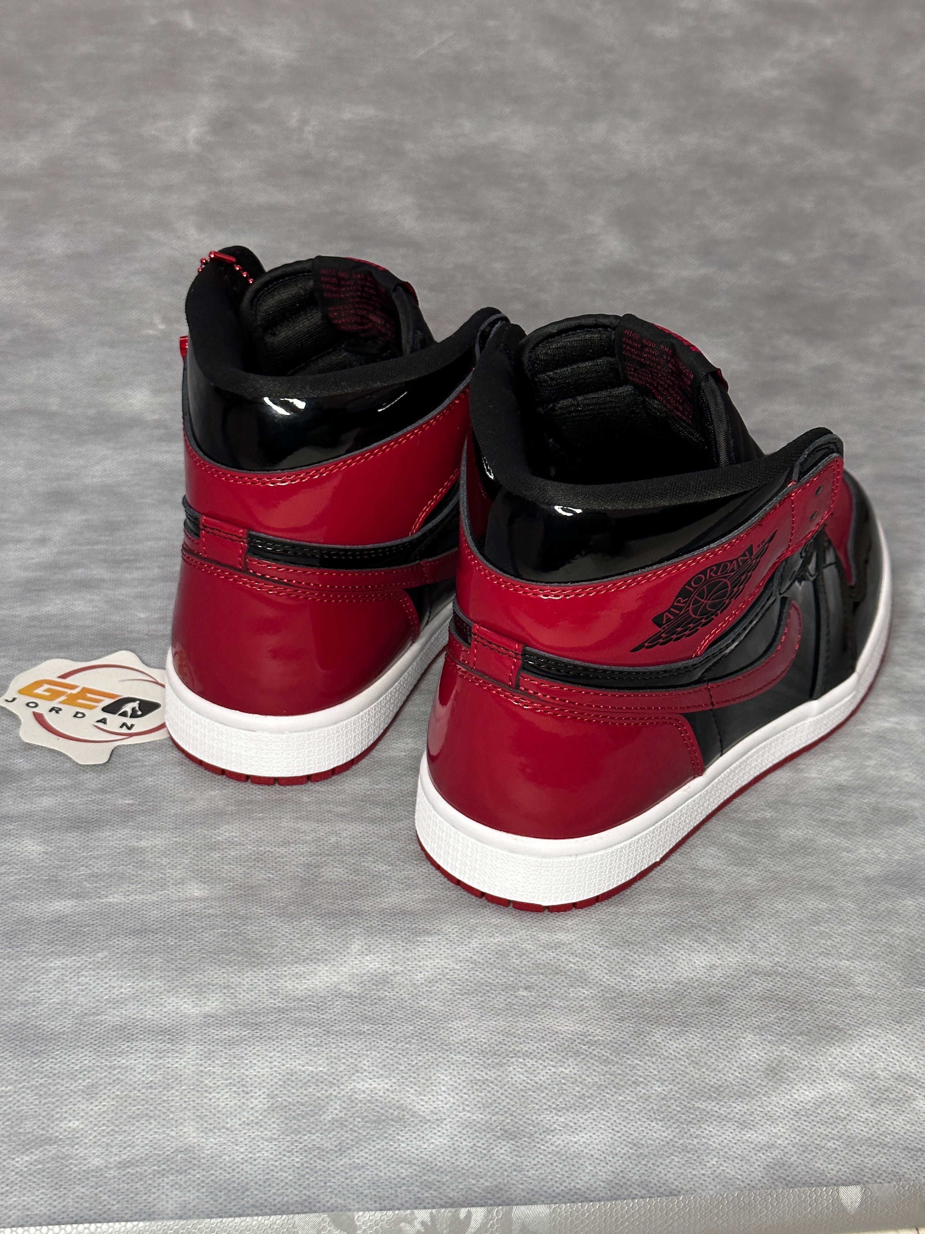 Nike Air Jordan 1 Retro High - Bred Patent