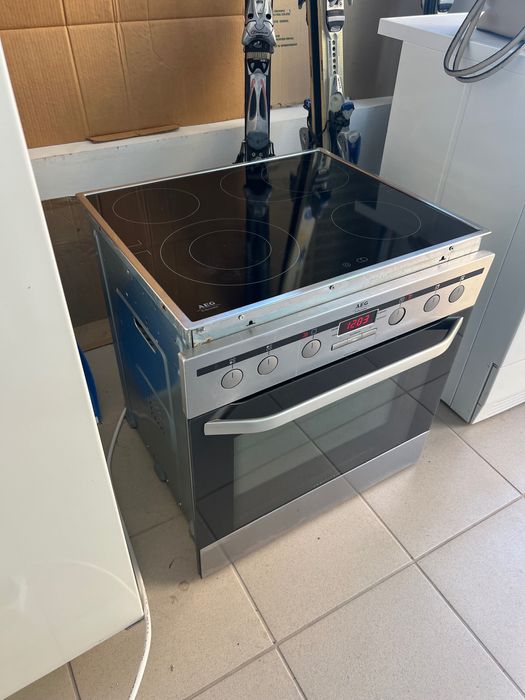 AEG-Electrolux -74 л,инокс,фурна за вграждане с котлони,мод.Е33512