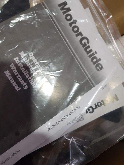 Motor barcă electric MotorGuide fabricat de Mercury Marine USA